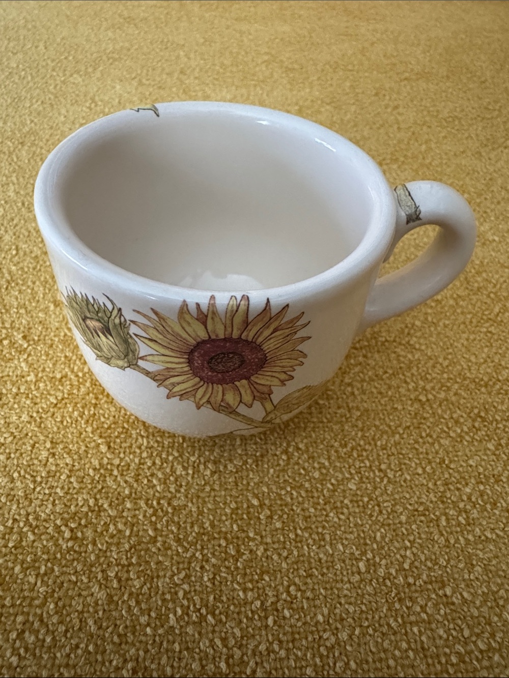 Sunflower Ceramic Coffee Mug - Yellow Floral Design